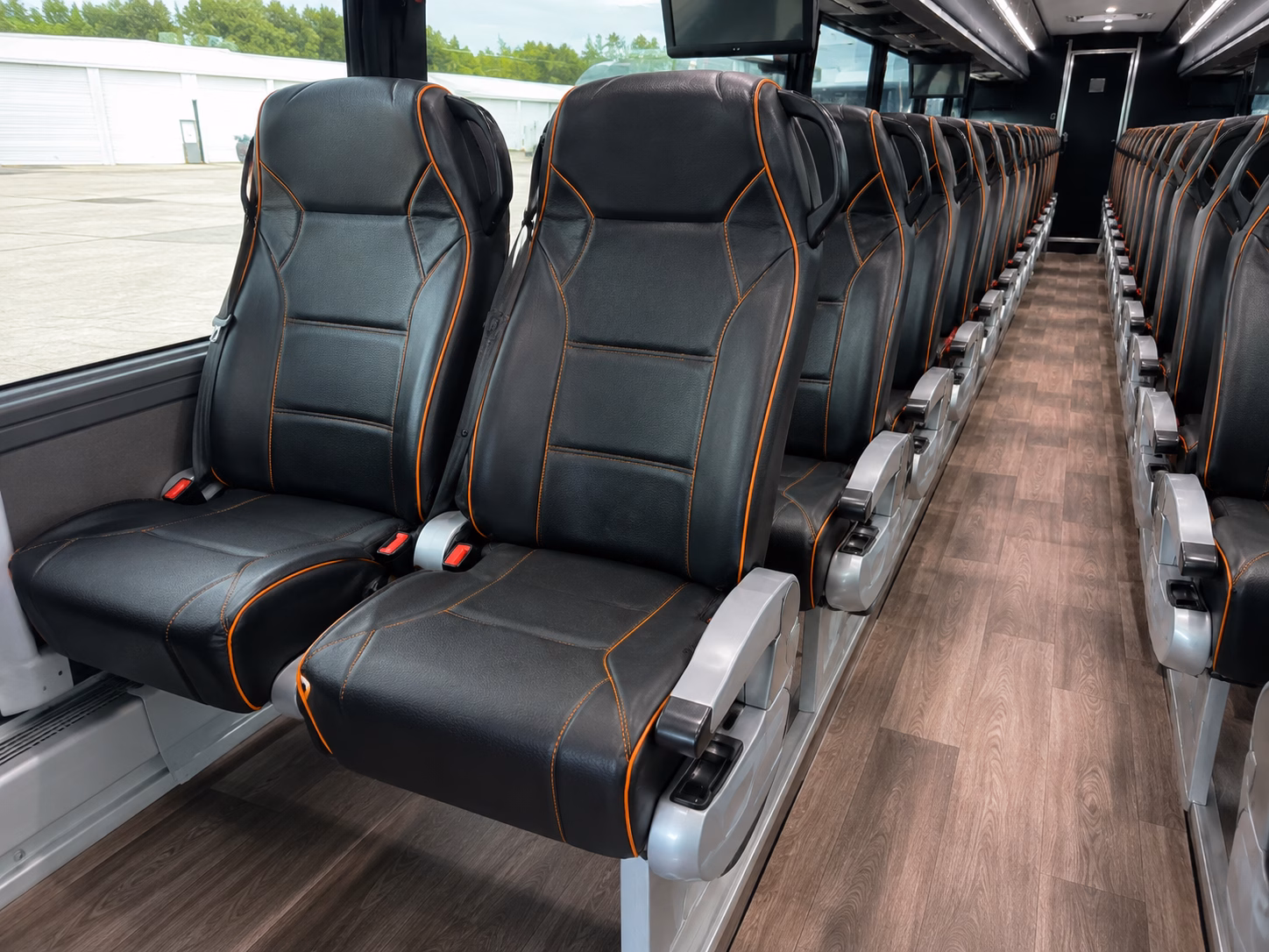 aurora airport shuttles for military and government travel