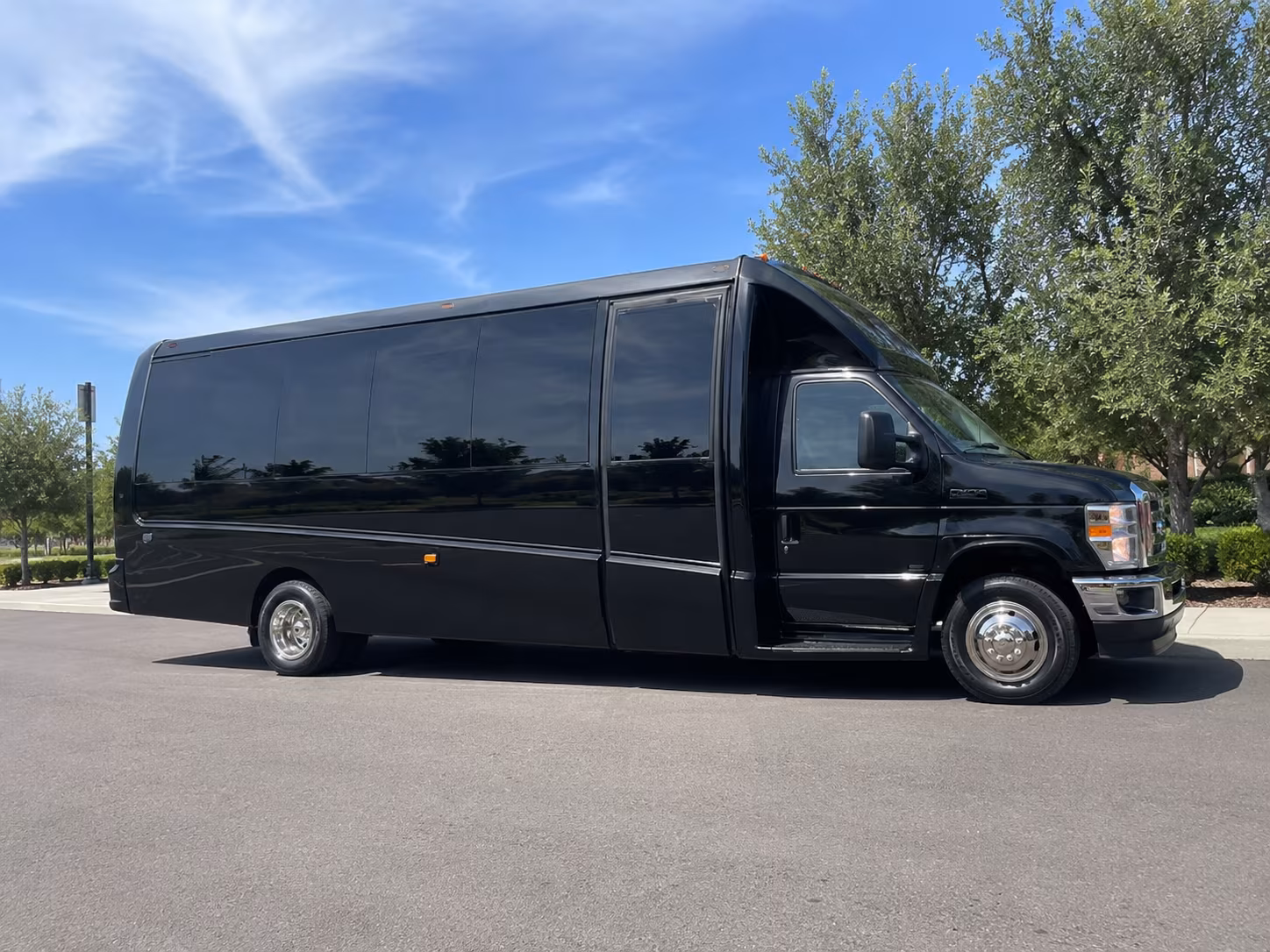 rent a field trip bus to aurora museums and science centers
