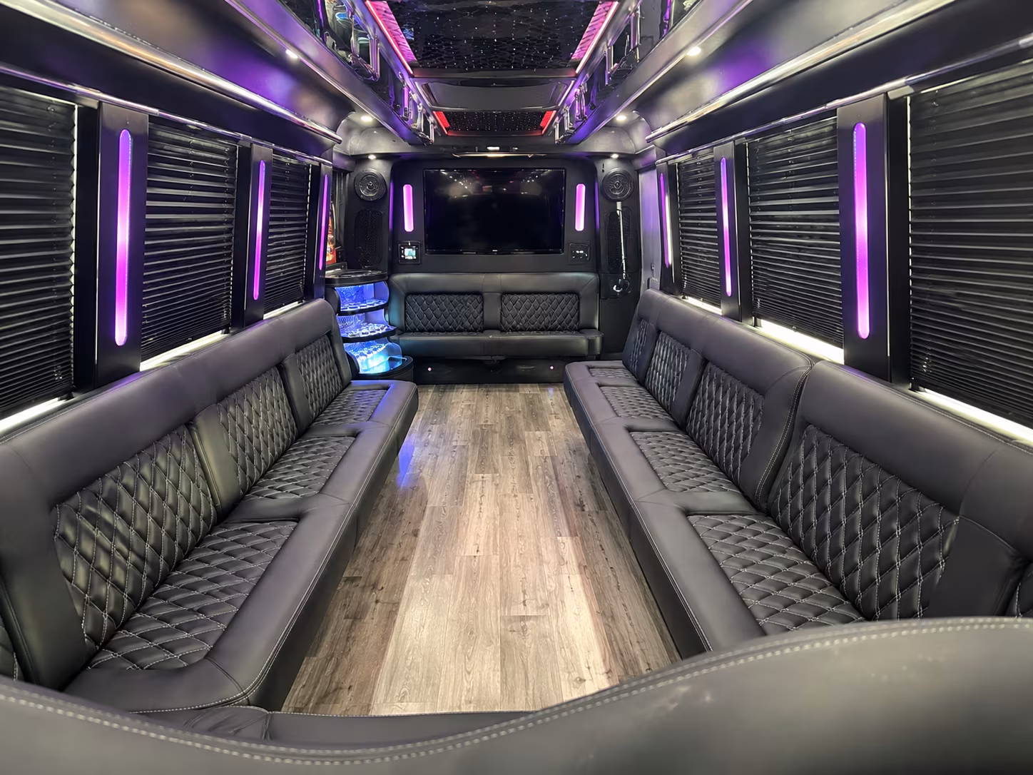 rent an aurora prom party bus or charter bus today